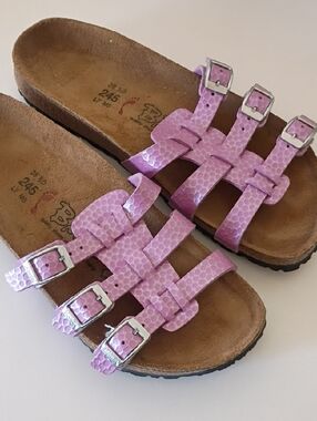 Birkenstock Birki's Xenia sandals in a lilac purple embossed finish 38 size 7